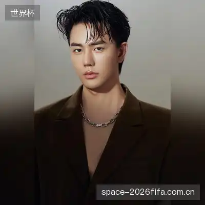 杨荷柯